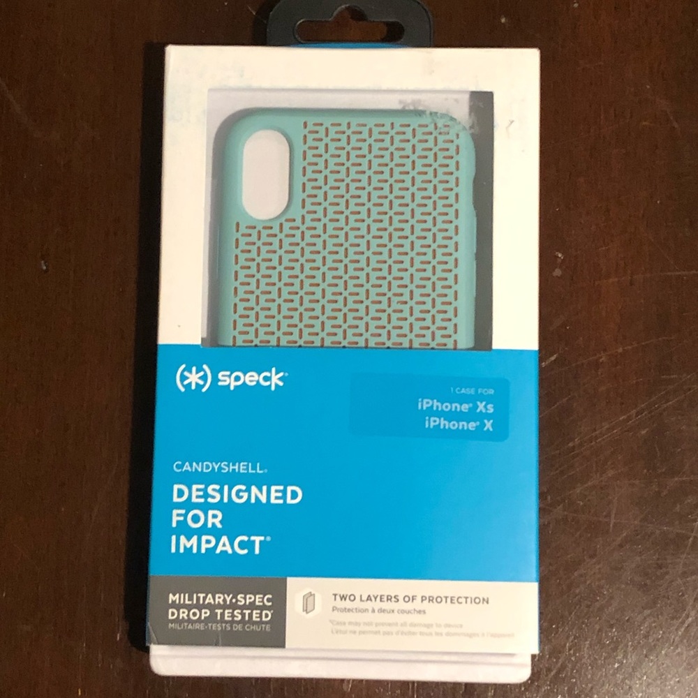 mint green speck for iphone Xs & X